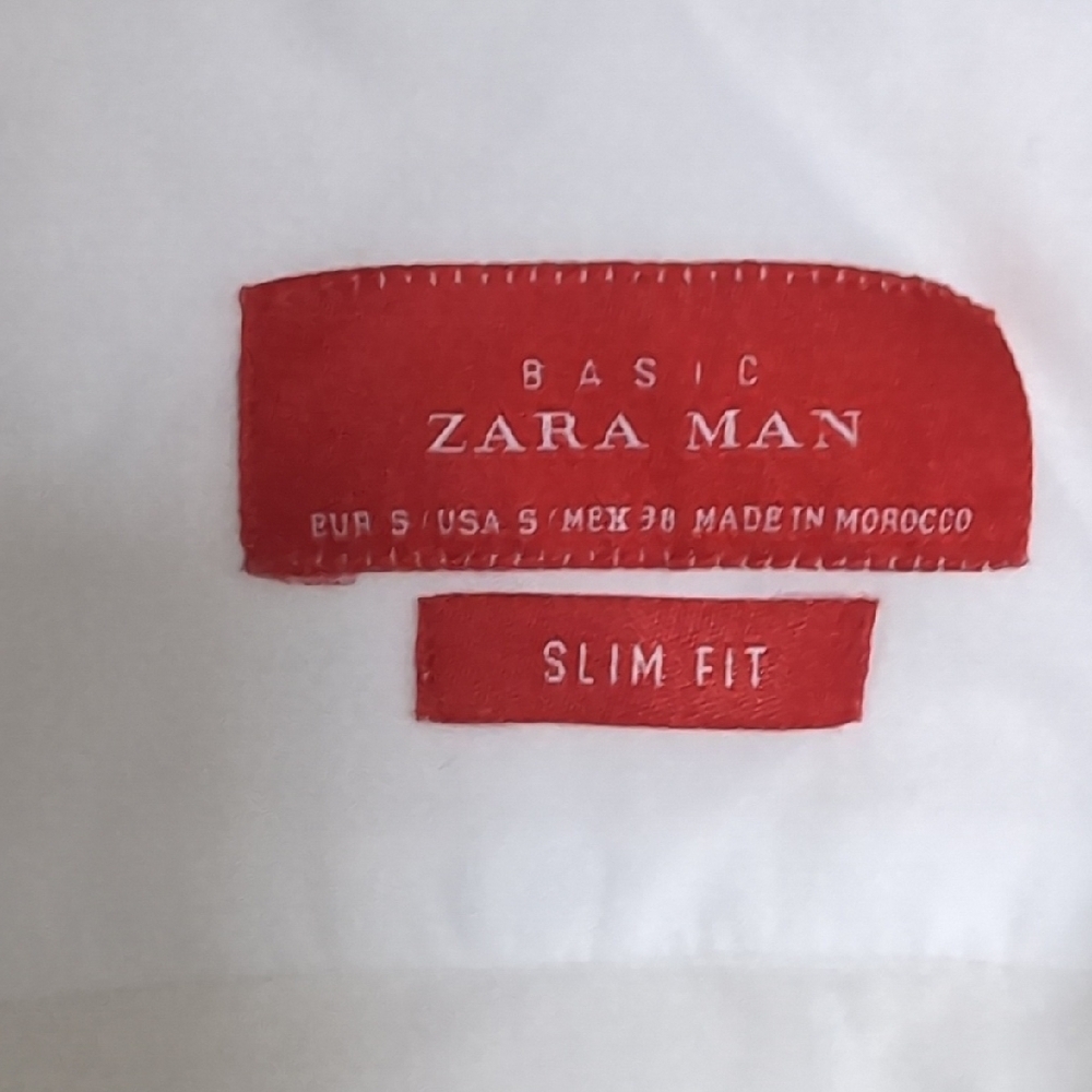 Calvin Klein Men's Crisp White Button-Down Shirt - Picture 2 of 10